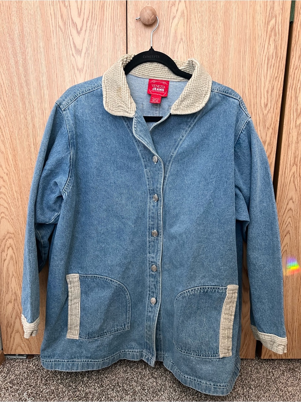Venezia Jeans Women's Light Blue Denim Jacket with Cream Cord Collar
